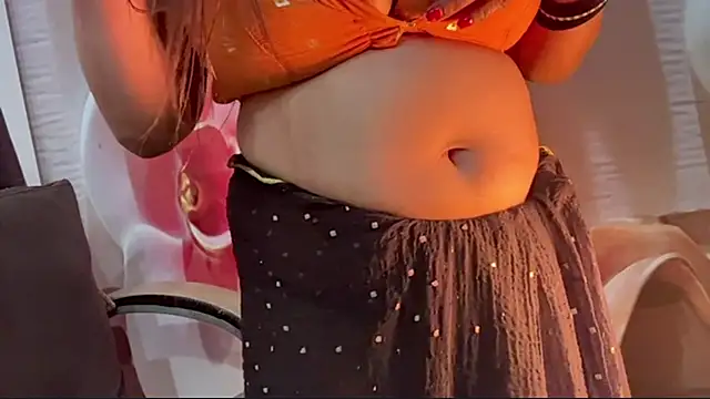 sareeQueen's cam snapshot