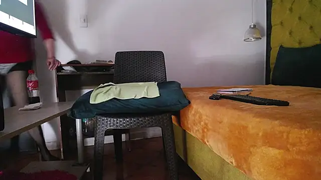 LADY-IN-BLACK's cam snapshot