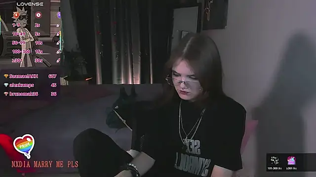 Dilara_xBaby's cam snapshot