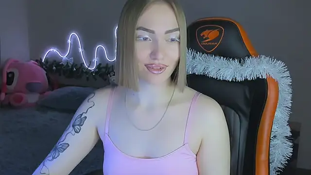 LaraKrein_lk's cam snapshot