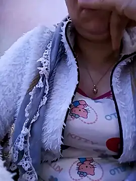 Rouzalinda's cam snapshot