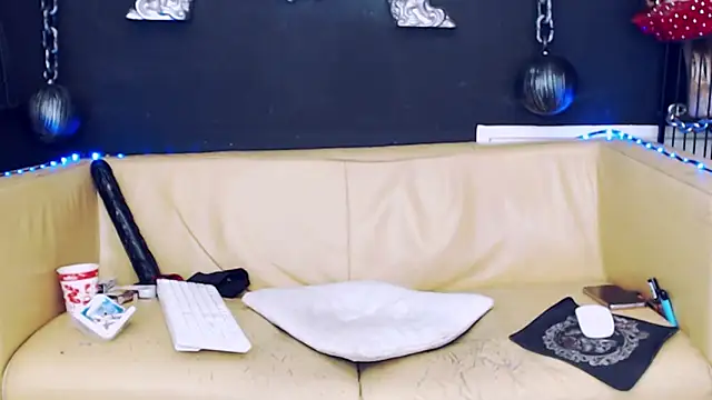 GoddessGeo's cam snapshot