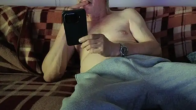 cumloverboyxx69's cam snapshot