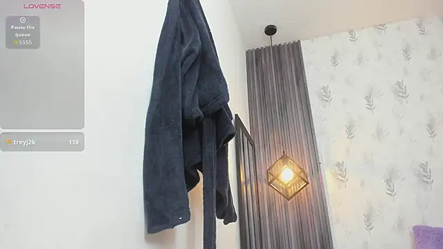 brigittemiller's cam snapshot