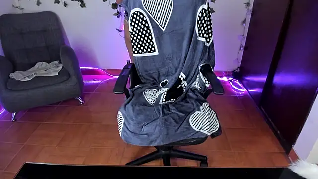 saray__jones's cam snapshot