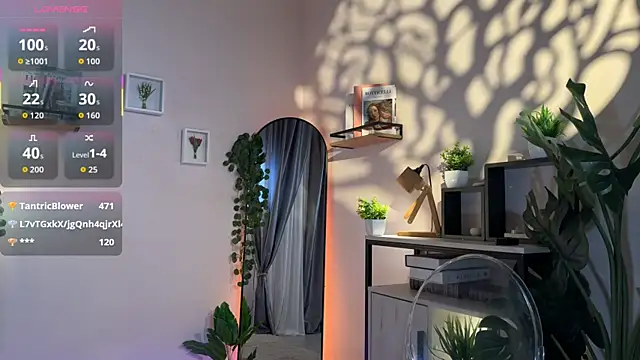 Julie_Rhodes's cam snapshot