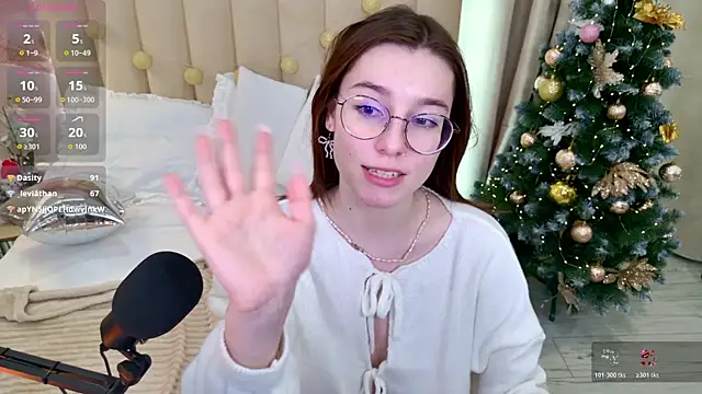 AnnyNextDoor's cam snapshot