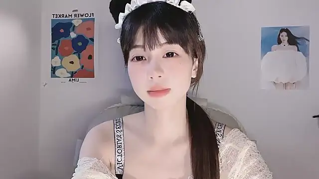 -Hottie's cam snapshot