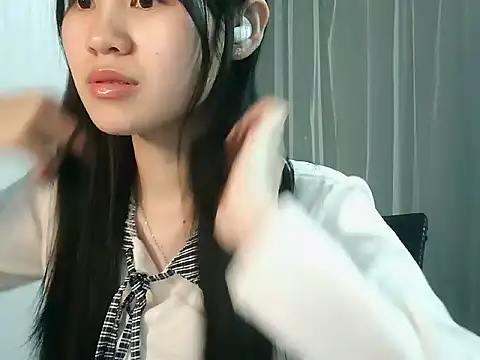 Nunaa18's cam snapshot