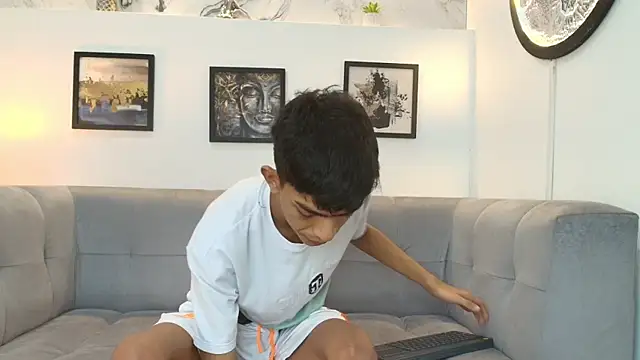 PRETTY_SEX1's cam snapshot