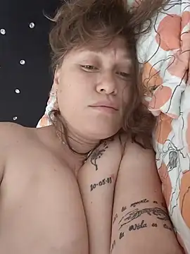 Yarafox01's cam snapshot