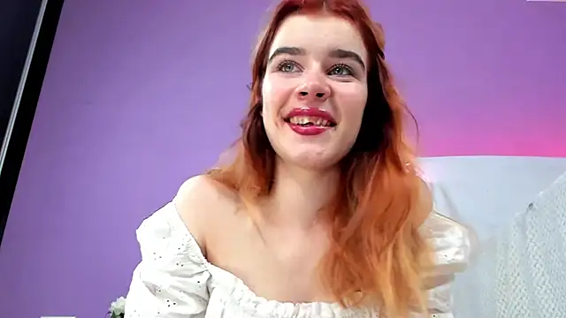 EilinWood's cam snapshot