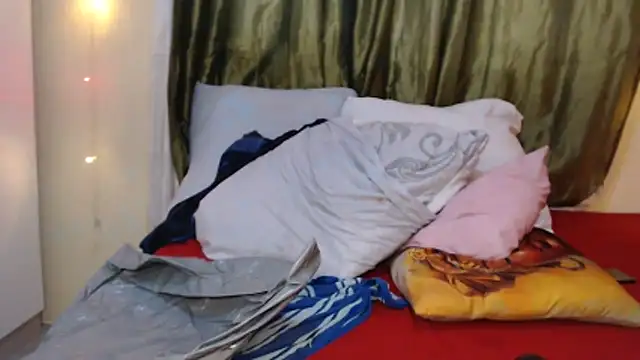 Foxybrownxx1's cam snapshot