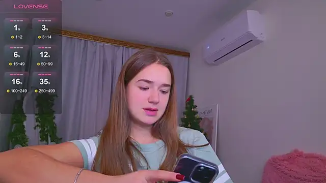 LovelyJessie's cam snapshot