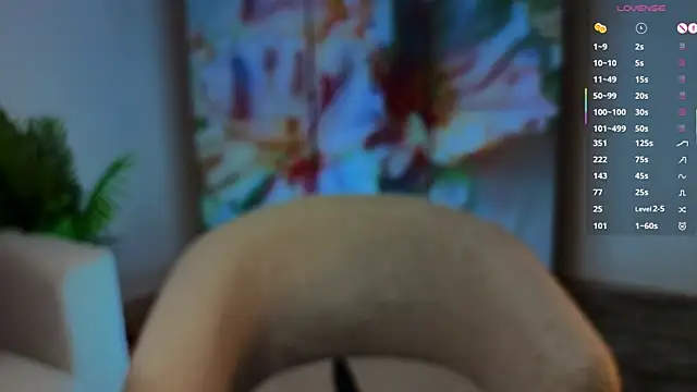 UdelaAllston's cam snapshot