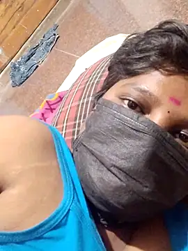 divyatamil143's cam snapshot