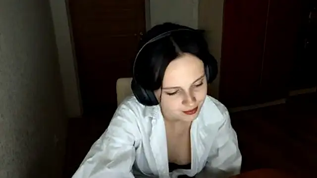 LouiseMarengo's cam snapshot