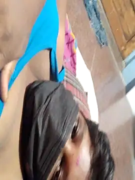 divyatamil143's cam snapshot