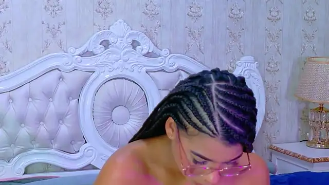 TiaraRosse's cam snapshot