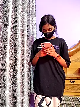 Student12th's cam snapshot