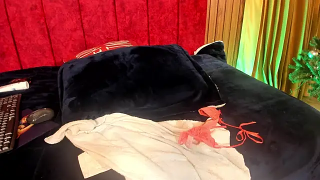 hailey-frost's cam snapshot