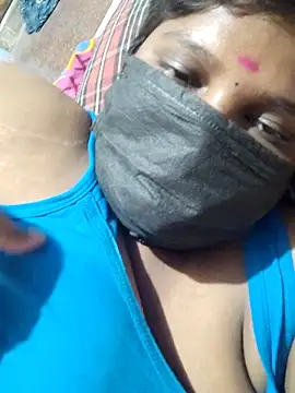 divyatamil143's cam snapshot