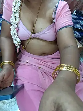 Magha_Lakshmi's cam snapshot