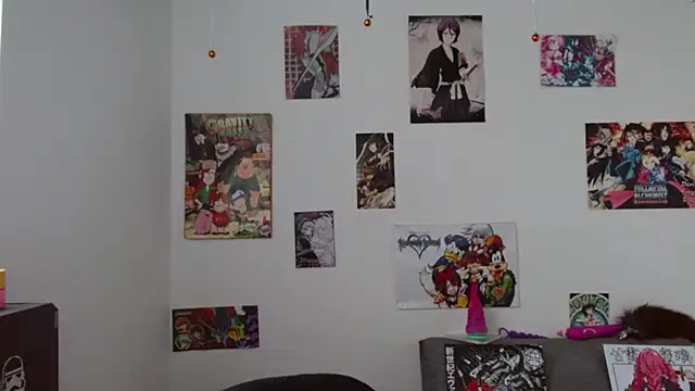 natasha_laulau's Stripchat show and profile