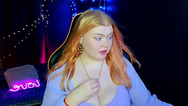 Adele_Moor_'s cam snapshot