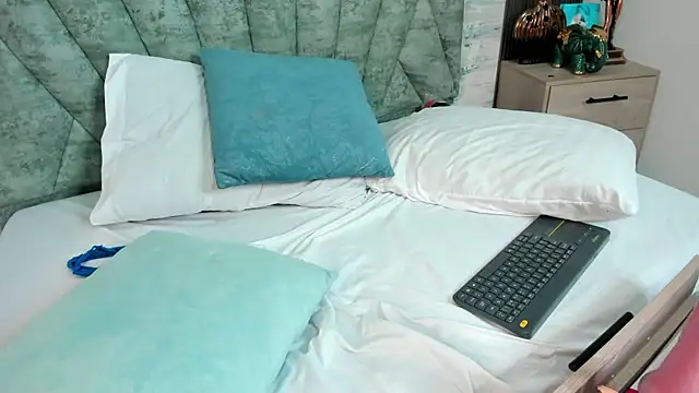 ShanelEvans live sex cam