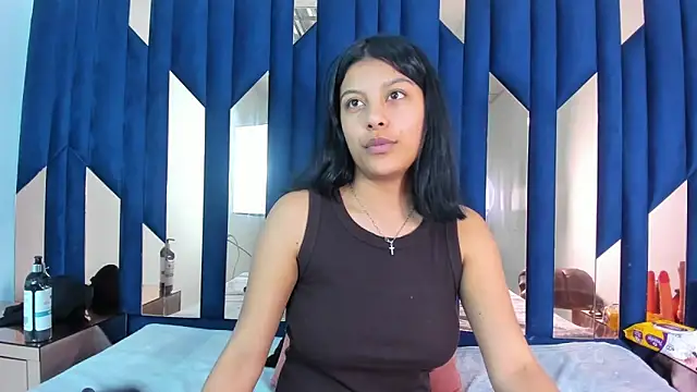 Salmaportman69's cam snapshot