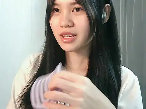 Nunaa18's cam snapshot