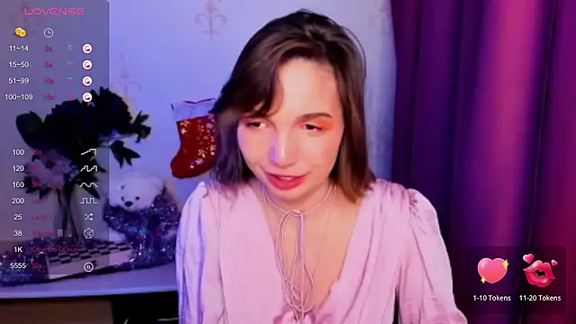 KindHazelHere_'s cam snapshot