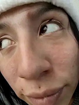 Kitty_Melodi live sex cam