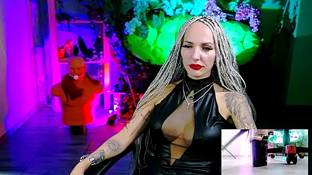 MonicaMaxwel's cam snapshot