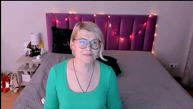 sabrinamacmarren's cam snapshot