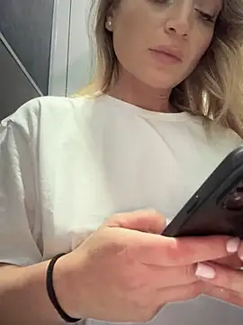 Ivy_Bae's cam snapshot