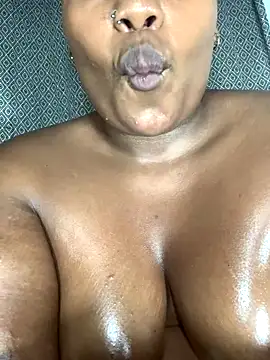 Cuddle_Bear live sex cam