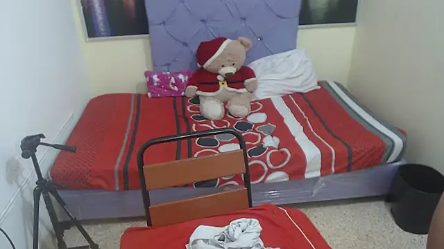 alison_sexxy's cam snapshot