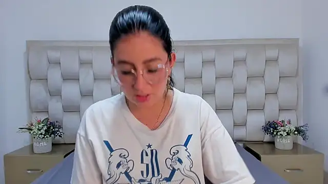 GabyJhons's cam snapshot