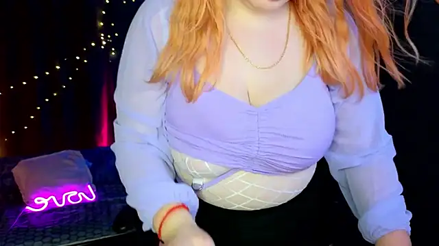 Adele_Moor_'s cam snapshot