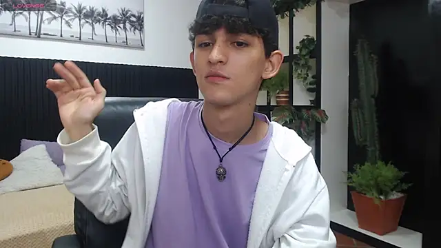 Michaelkoiv live sex cam