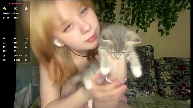 Tempting_Kris's cam snapshot