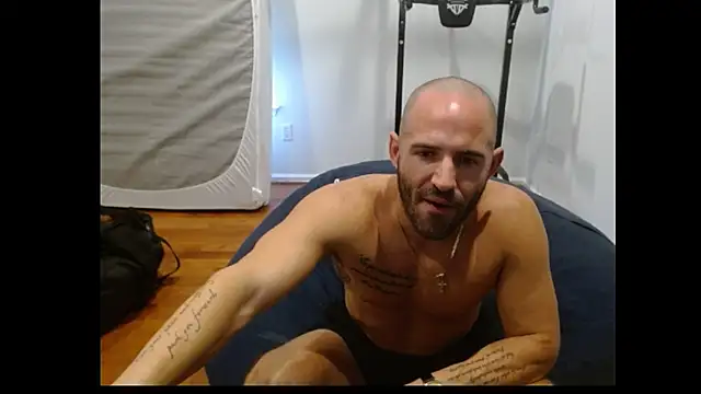 TheNakedPreacher live sex cam