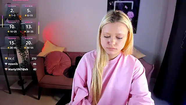 Millie_Vanillies's cam snapshot