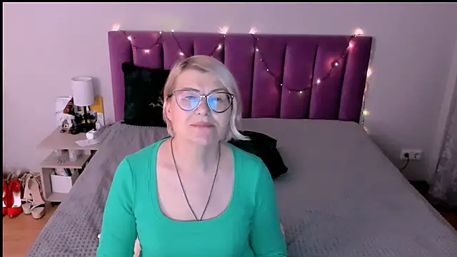 sabrinamacmarren's cam snapshot