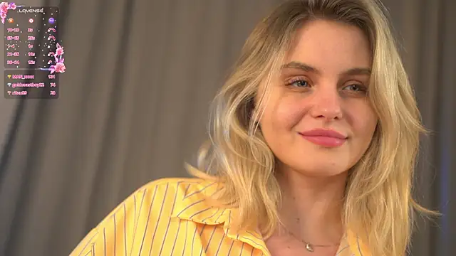 LuneaEvienne's cam snapshot