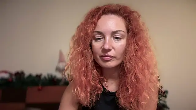 Reddgiirl's cam snapshot