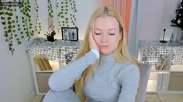 Laly_Peach's cam snapshot