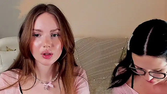 MishkaMe's cam snapshot